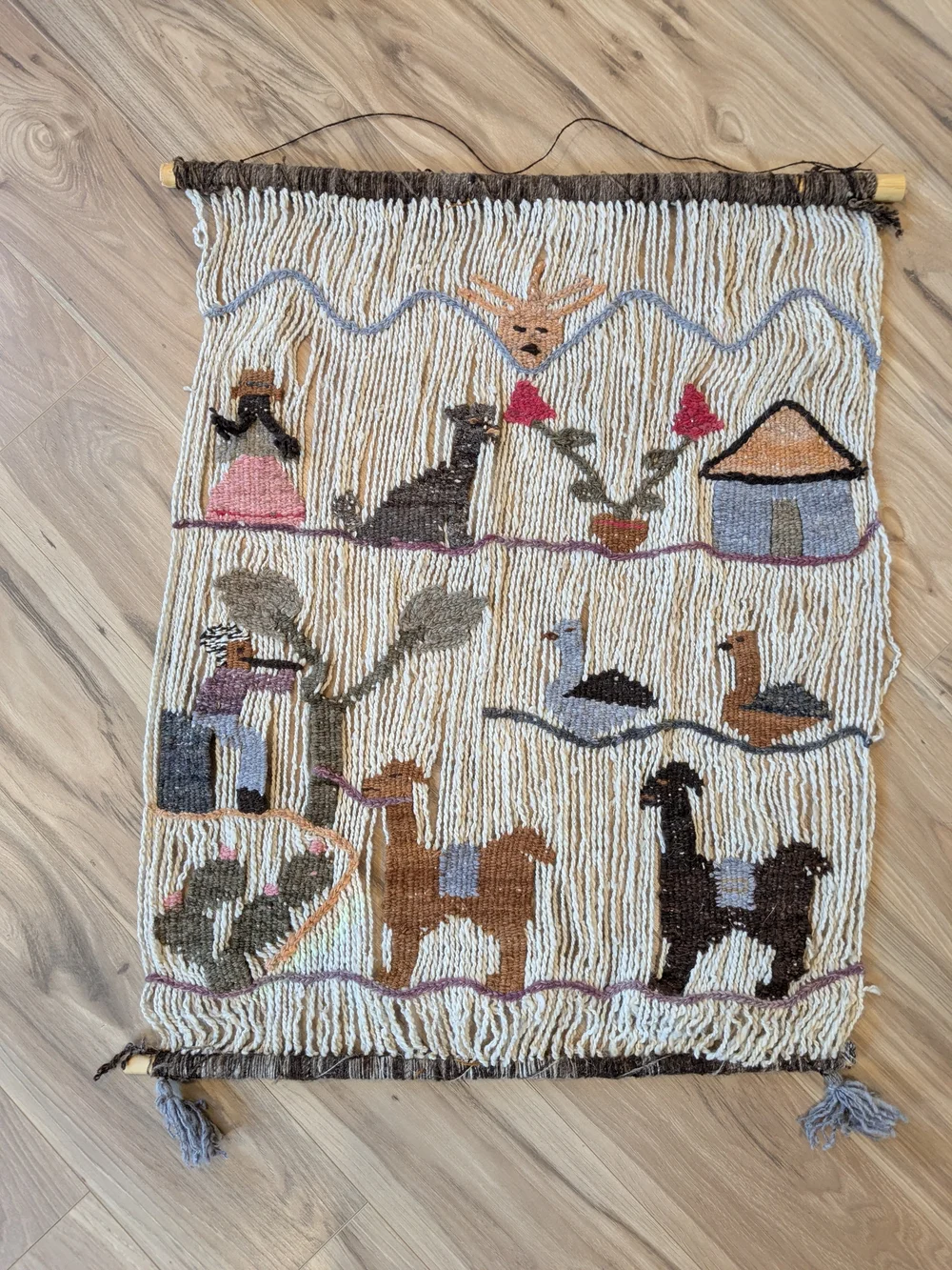 Vtg 70's Handwoven Cream Wall Hanging with Multi-Color Folk Motifs 🦙